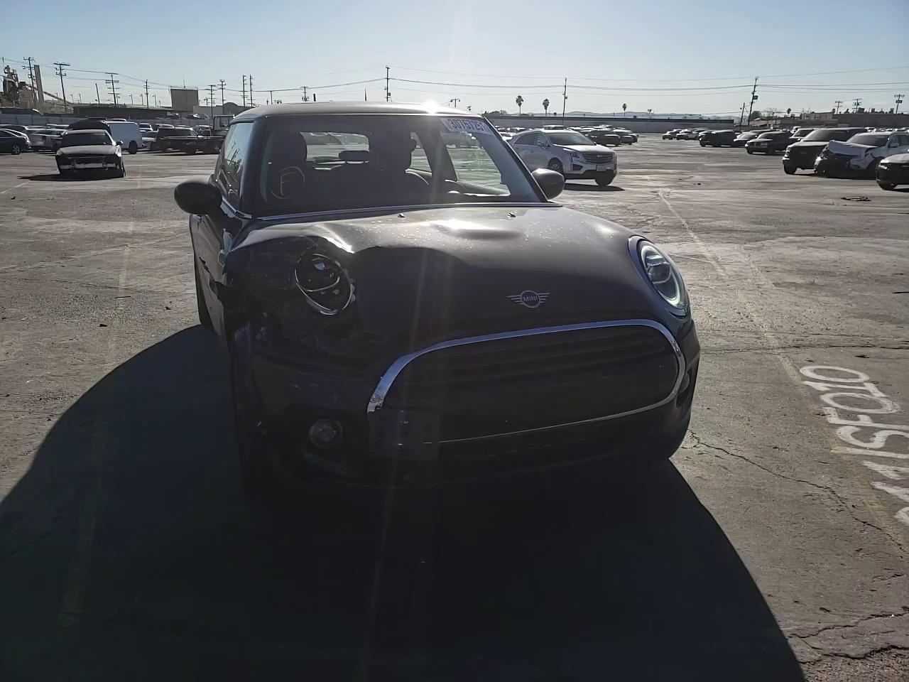 2020 MINI COOPER WMWXR3C08L2M01688