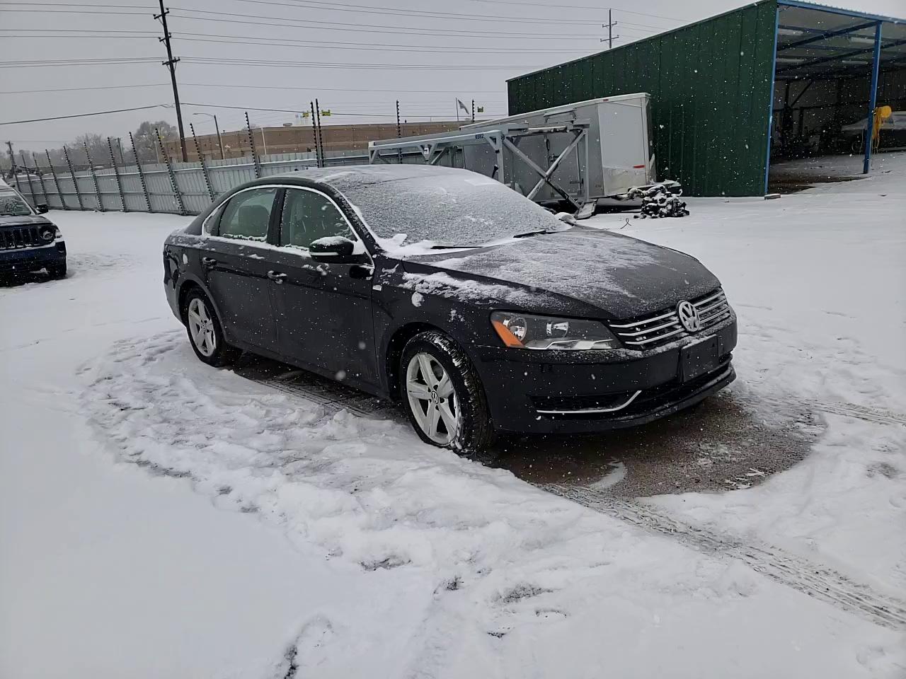 2014 VOLKSWAGEN PASSAT 1VWAS7A31EC052885