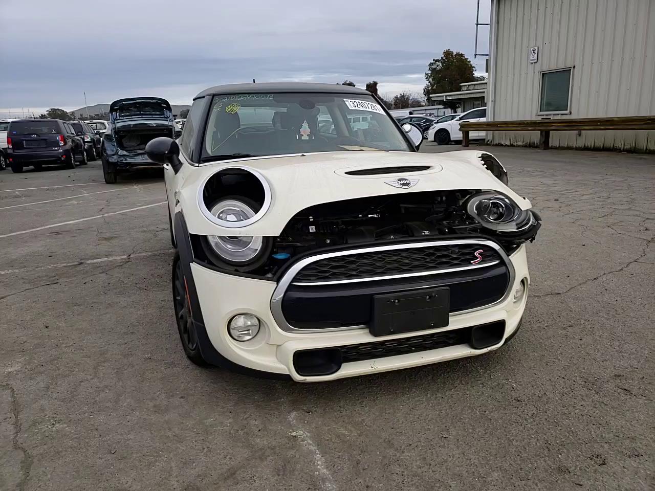 2018 MINI COOPER S WMWXP7C58J2A47728