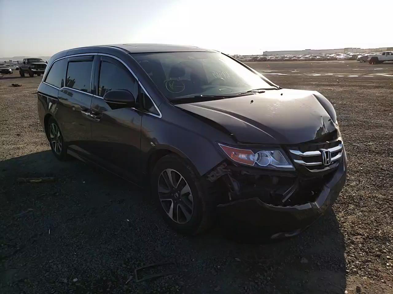 2015 HONDA ODYSSEY TO 5FNRL5H96FB108504