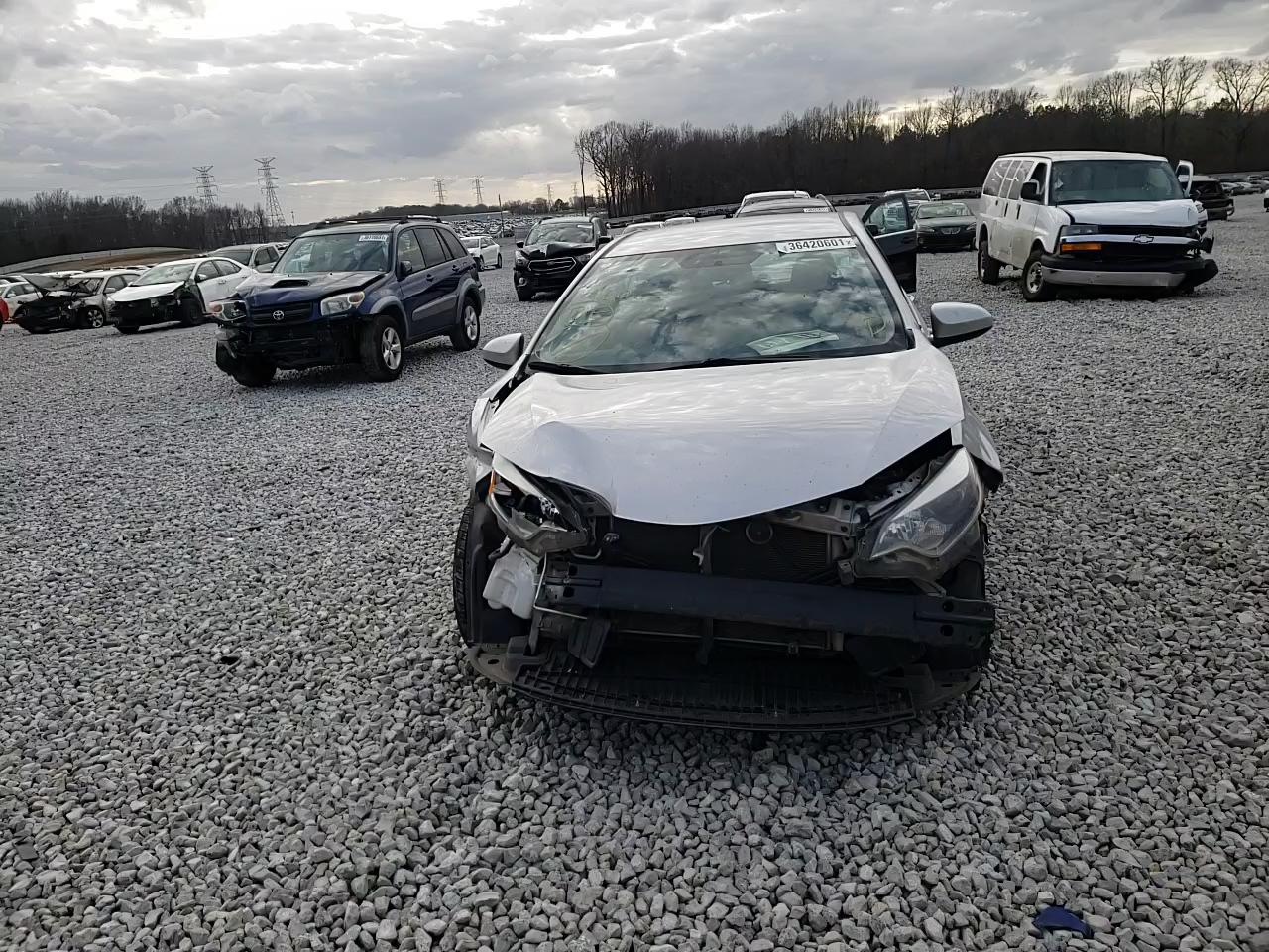 2015 TOYOTA COROLLA L 5YFBURHE8FP340075