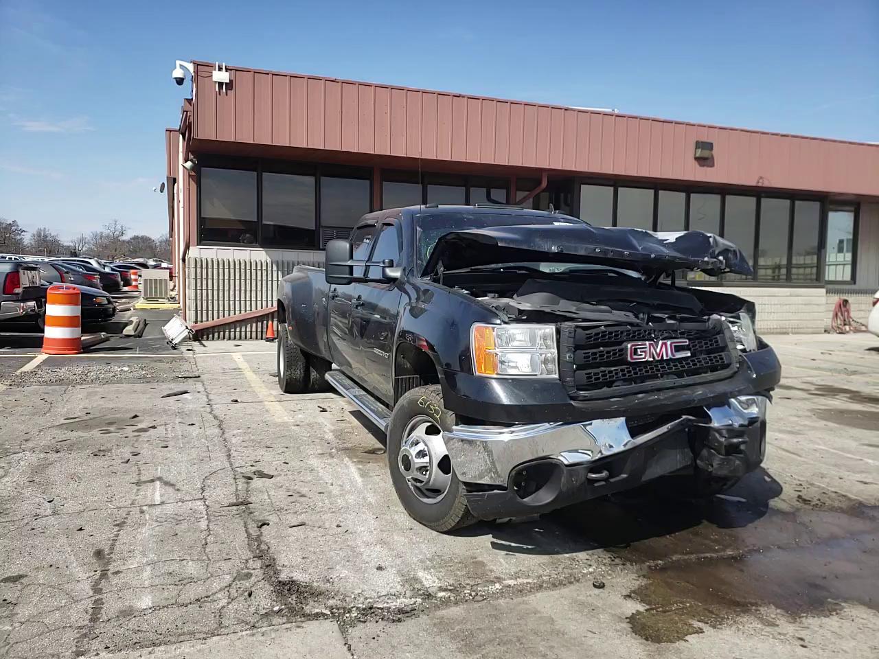 2011 GMC SIERRA K35 1GT424C8XBF108193