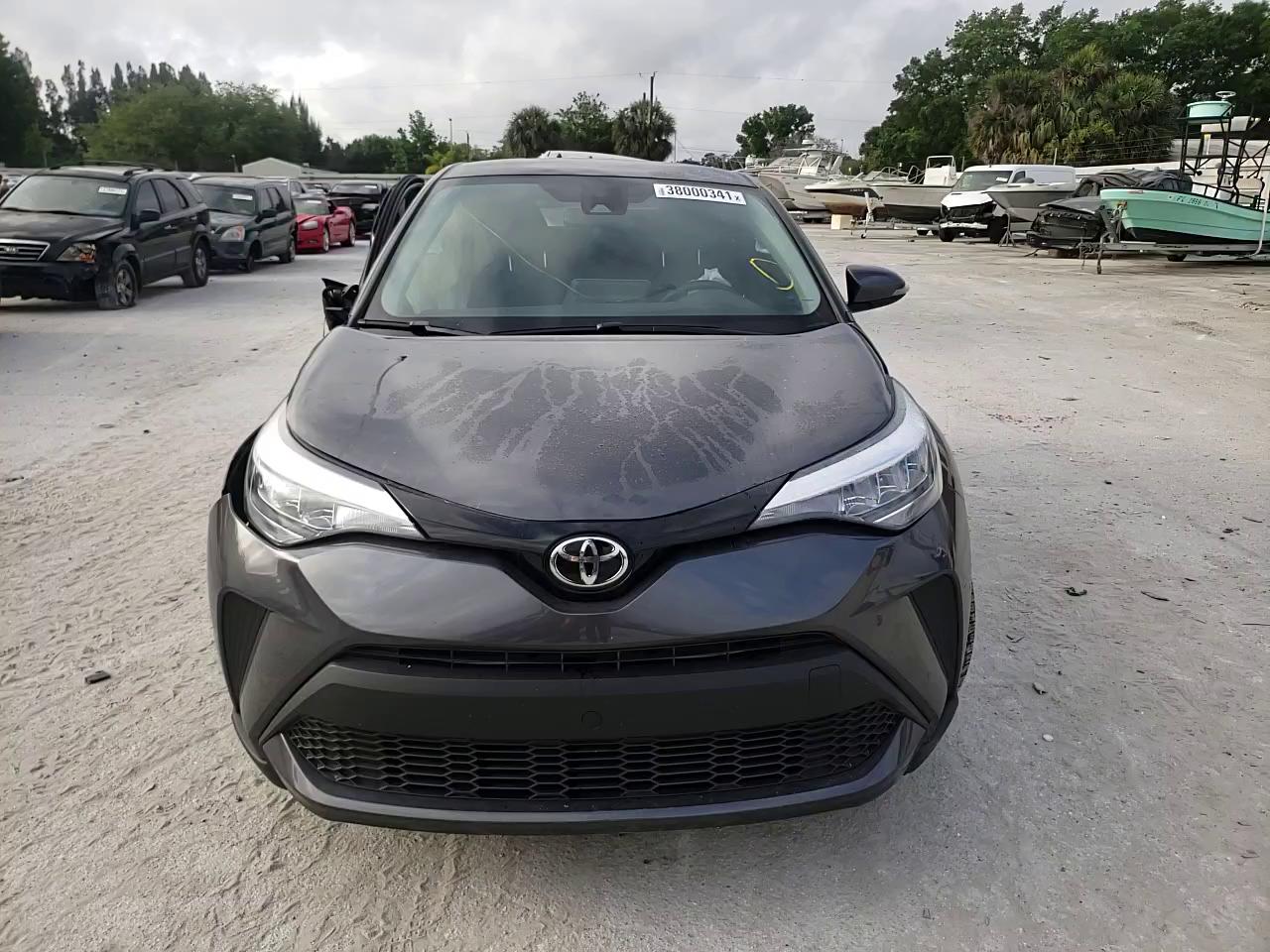 2021 TOYOTA C-HR XLE JTNKHMBX6M1099129