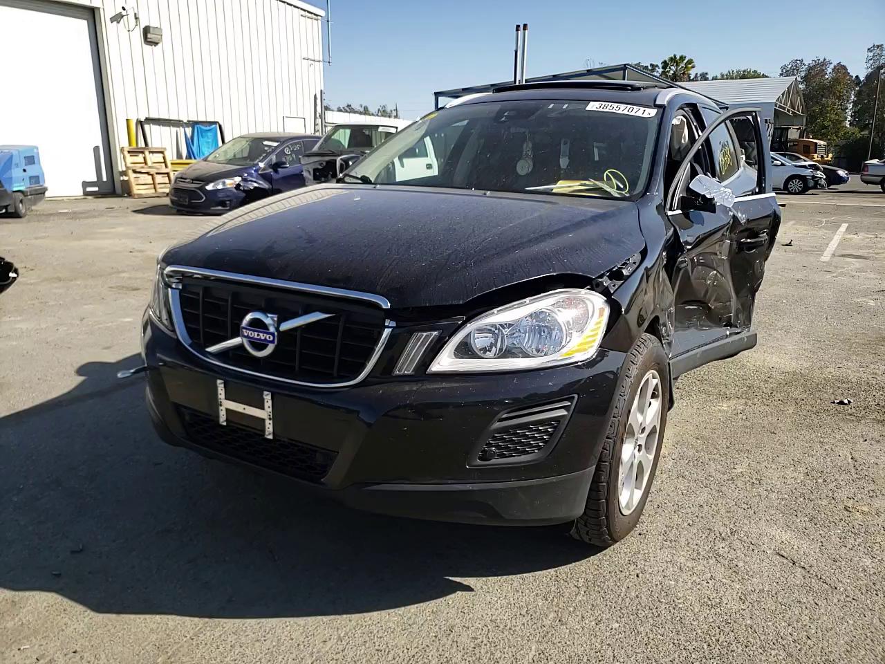 2012 VOLVO XC60 T6 YV4902DZ9C2293172