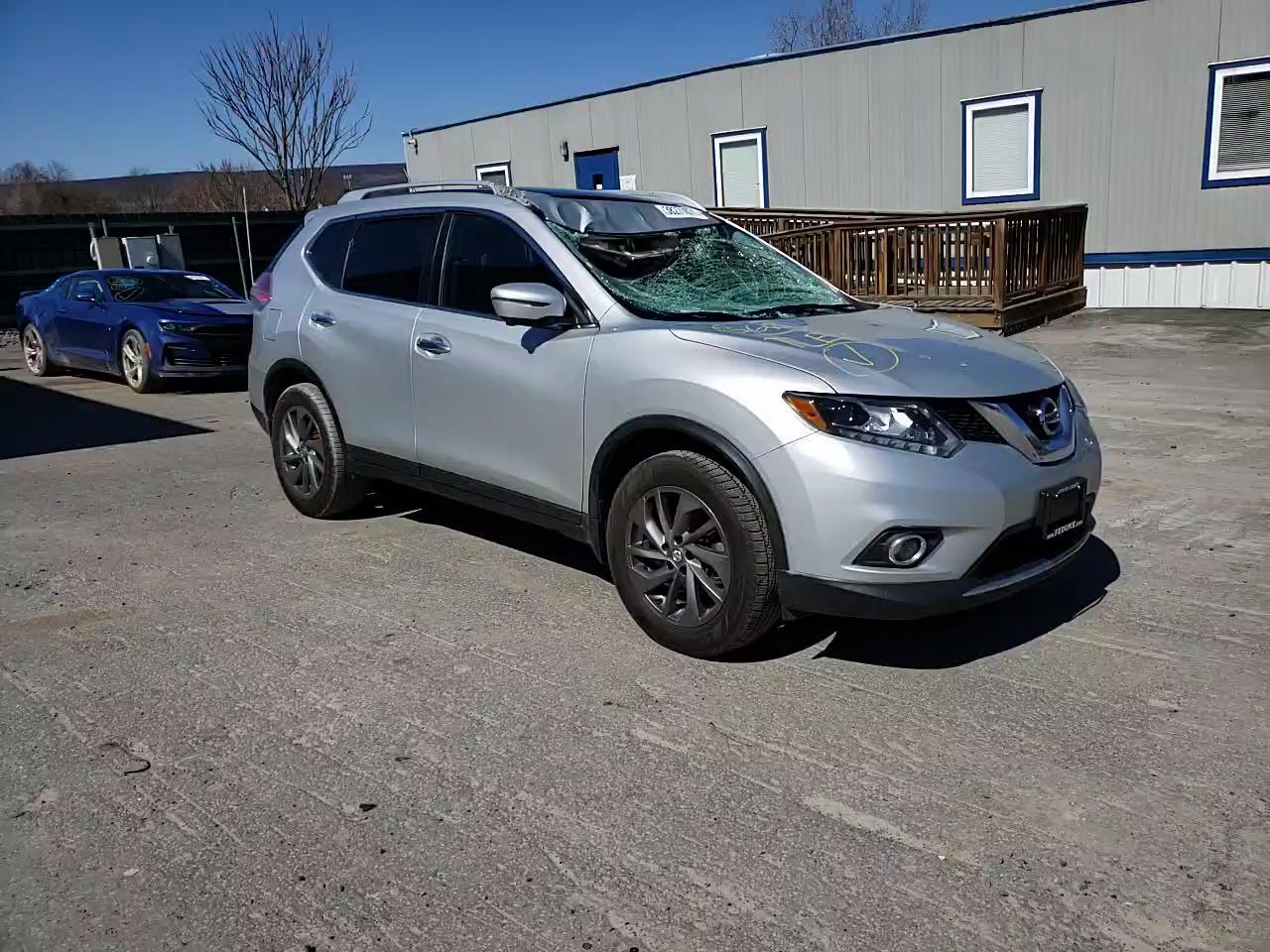 2016 NISSAN ROGUE S 5N1AT2MV5GC824044
