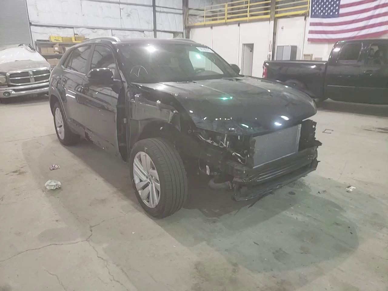 2020 VOLKSWAGEN ATLAS CROS 1V26C2CA3LC202687