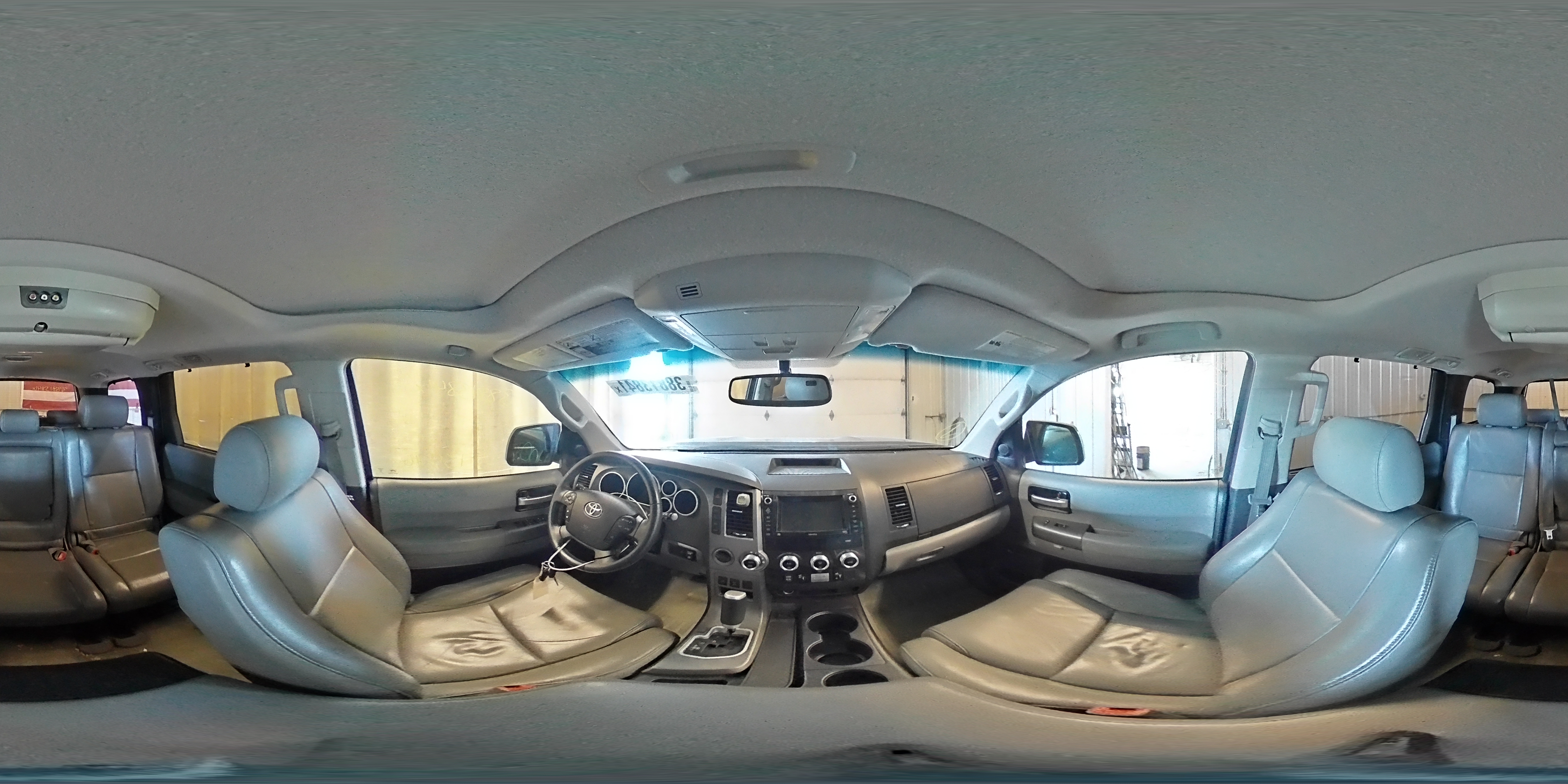 2011 TOYOTA SEQUOIA LI 5TDJY5G16BS051916