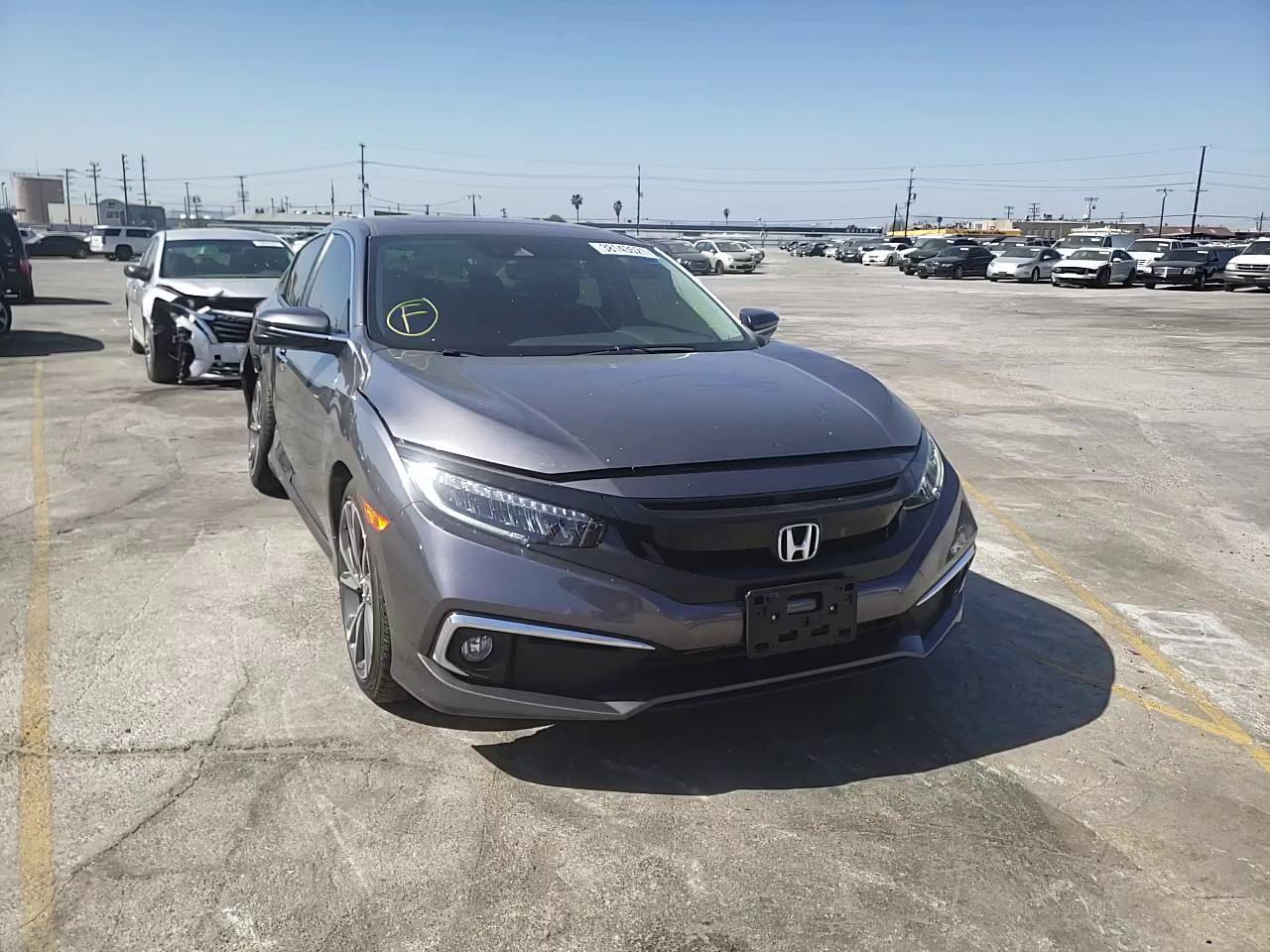 2019 HONDA CIVIC TOUR JHMFC1F94KX009158
