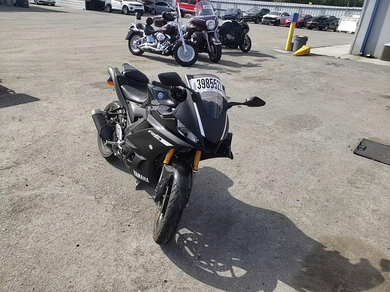 2019 YAMAHA YZFR3 MH3RH17Y4KK001386