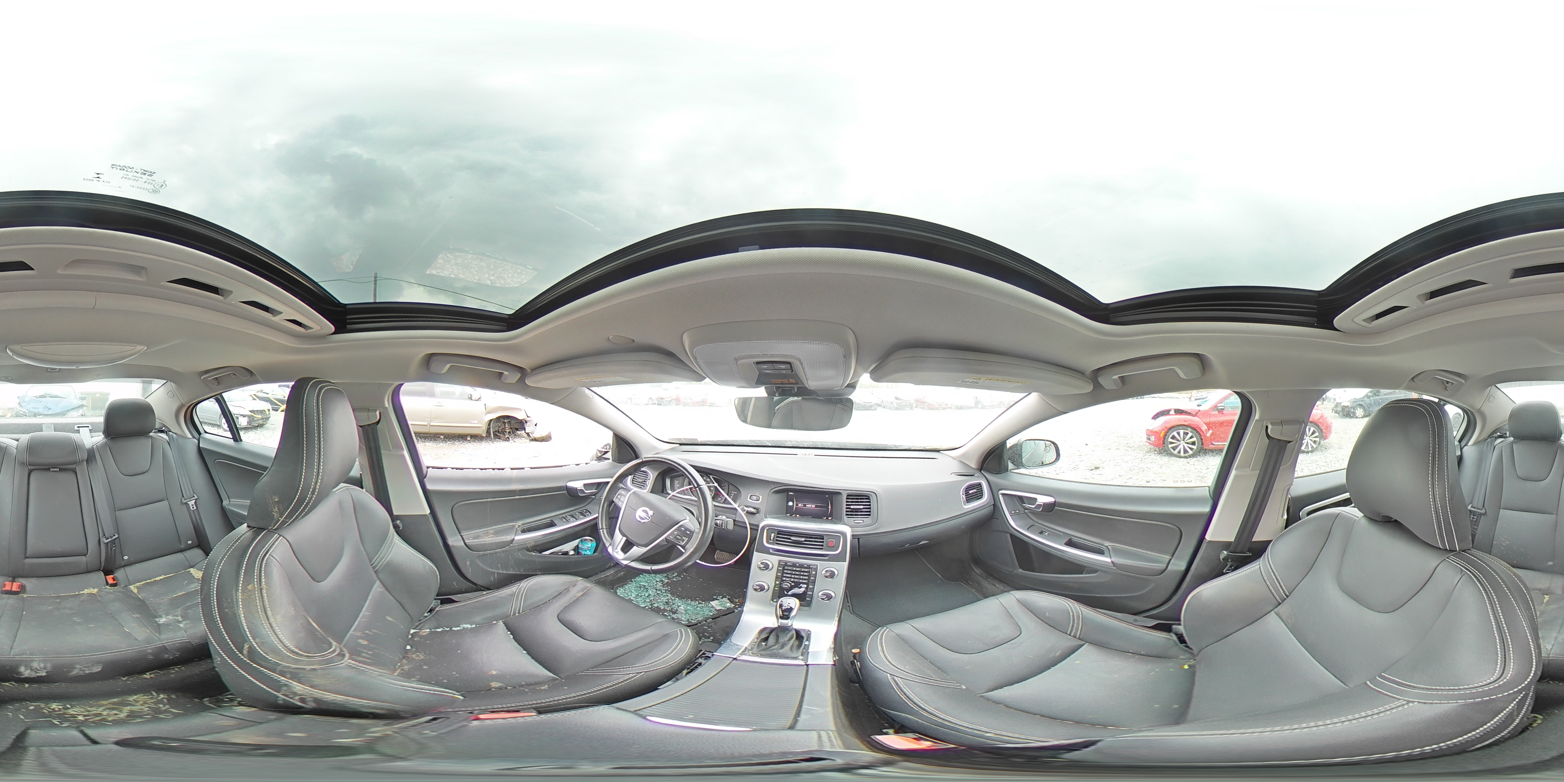 2018 VOLVO S60 DYNAMI YV140MTLXJ2456649