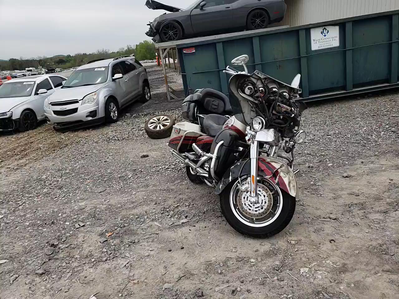 2006 HARLEY-DAVIDSON FLHTCUSE 1HD1PRE176Y956140