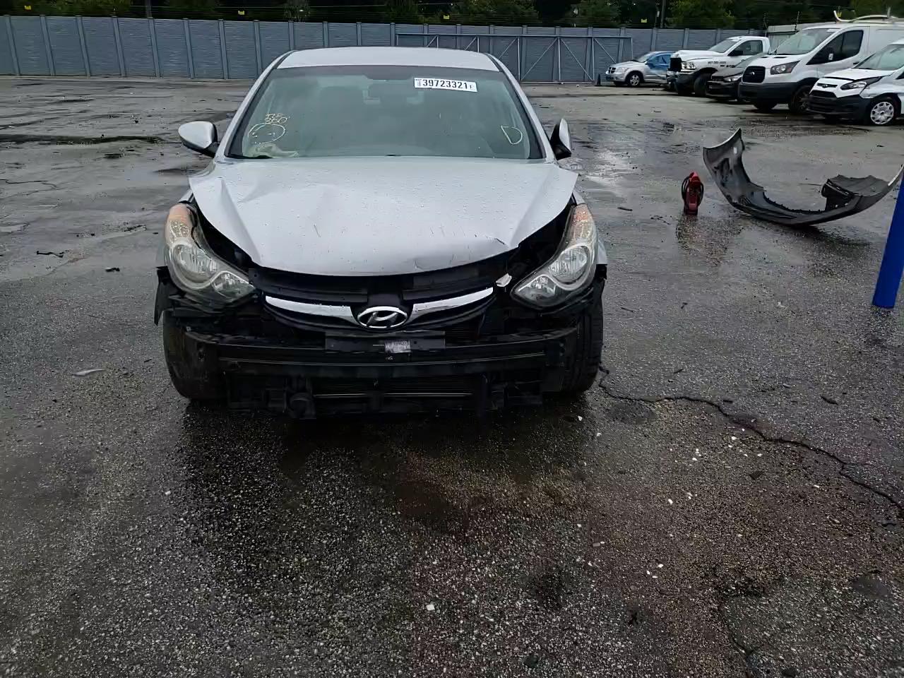 2013 HYUNDAI ELANTRA GL KMHDH4AE8DU776852
