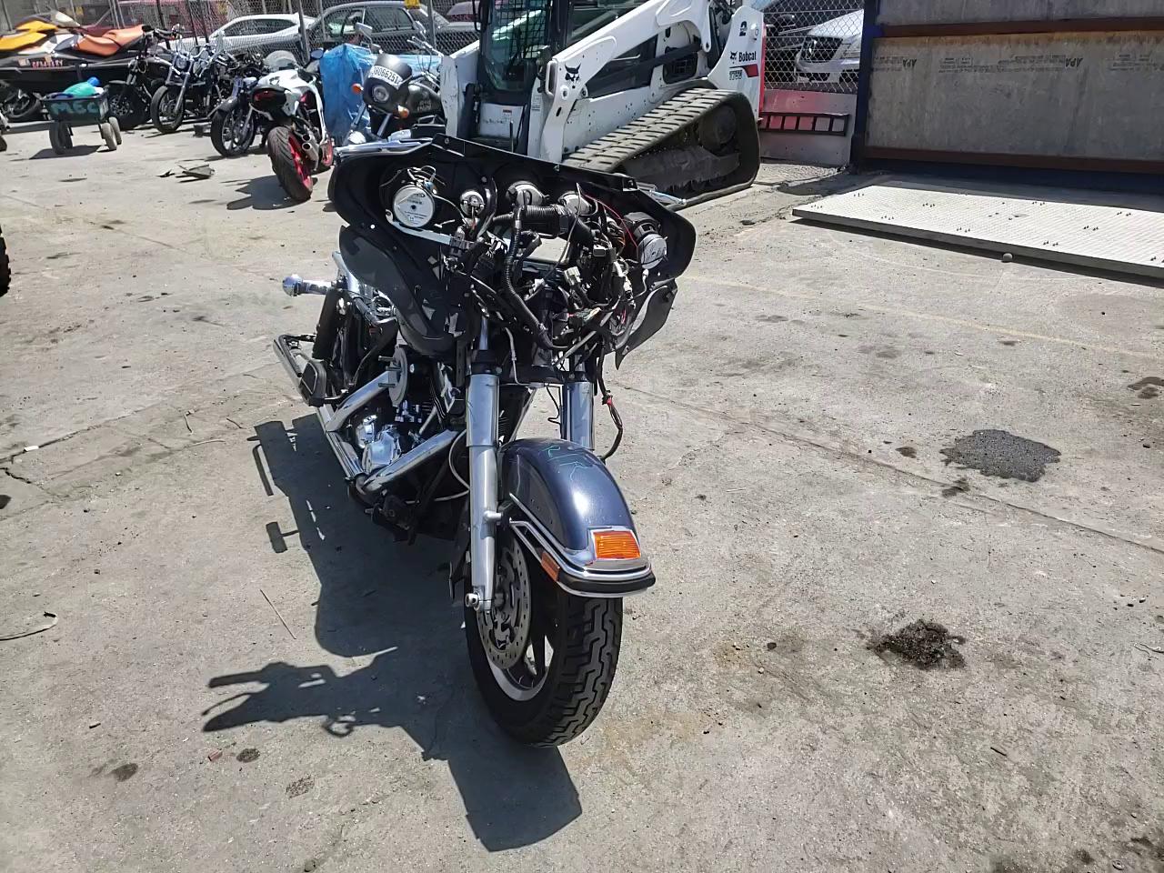 2008 HARLEY-DAVIDSON FLHTCUI 1HD1FC4328Y637203