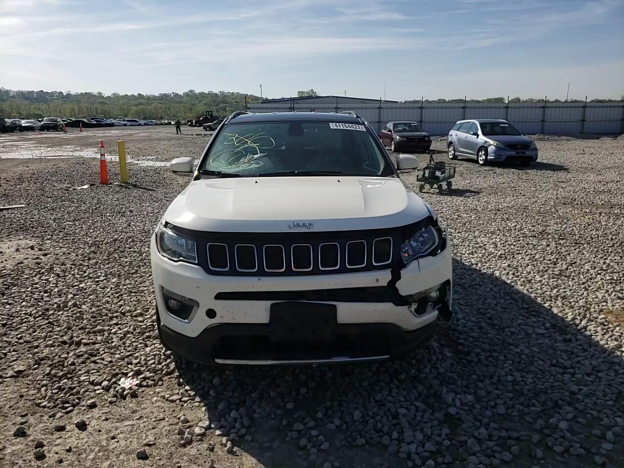 2019 JEEP COMPASS LI 3C4NJCCBXKT638084