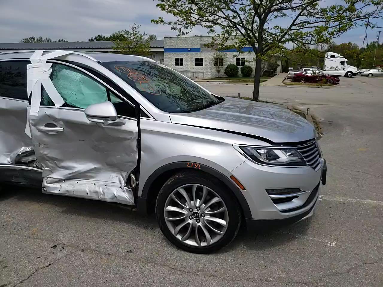 2016 LINCOLN MKC RESERV 5LMCJ3C98GUJ24308