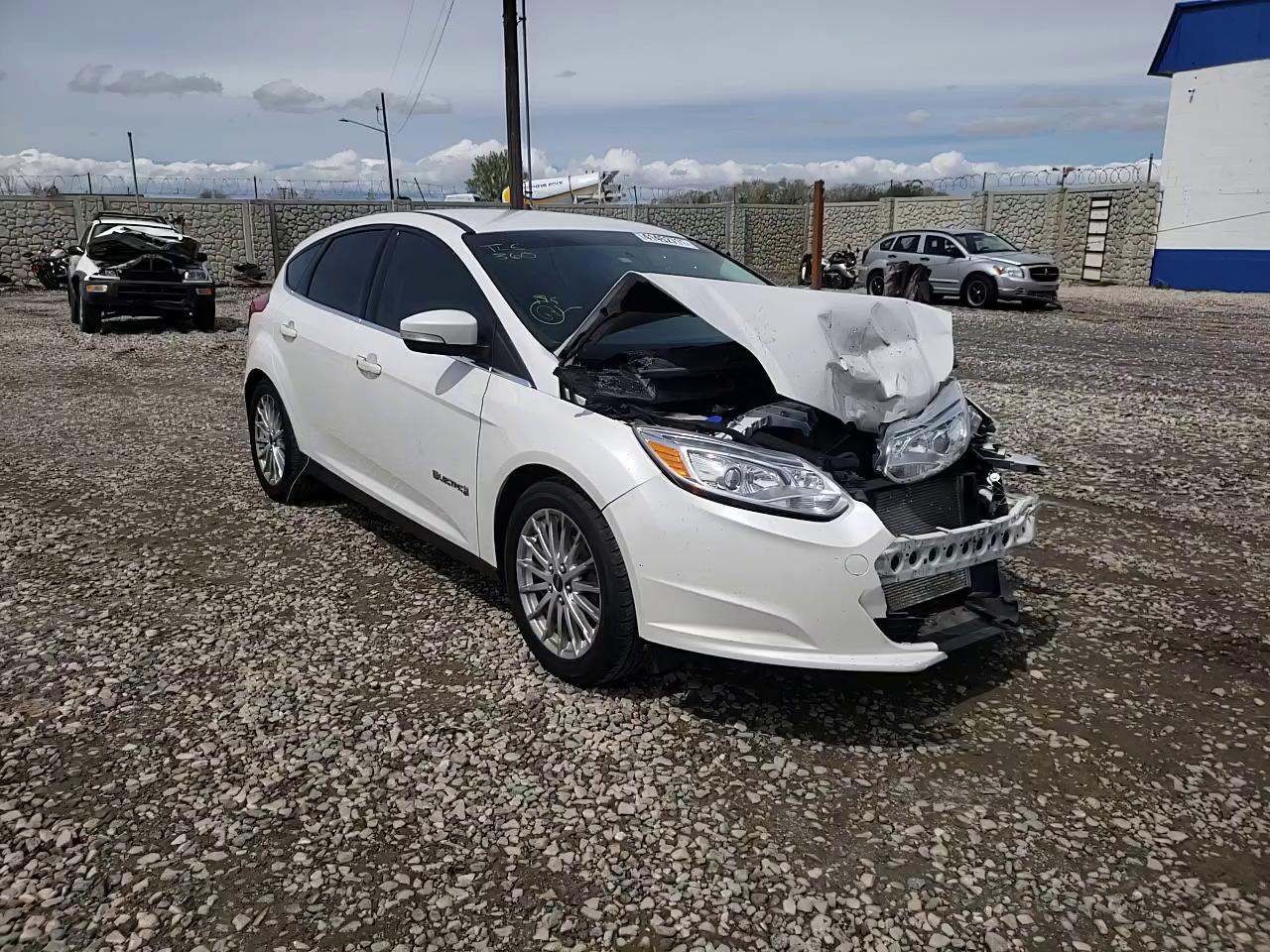 2013 FORD FOCUS BEV 1FADP3R44DL382645