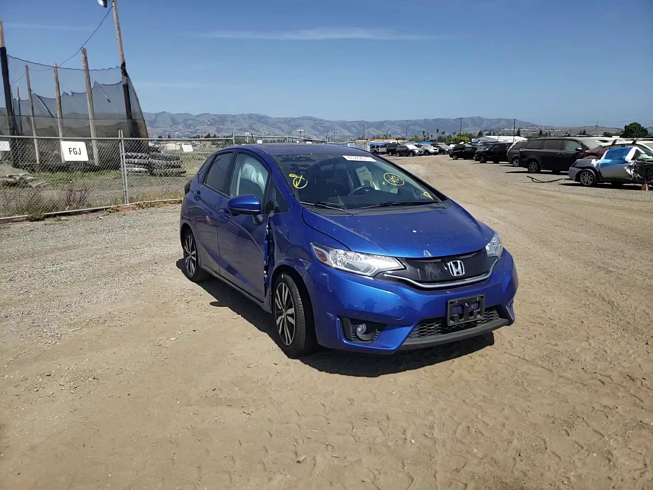 2016 HONDA FIT EX JHMGK5H74GS012849