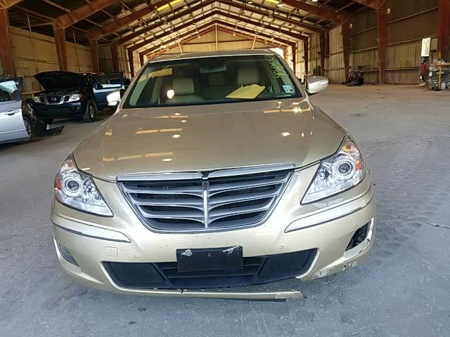 2011 HYUNDAI GENESIS 4. KMHGC4DF0BU119038