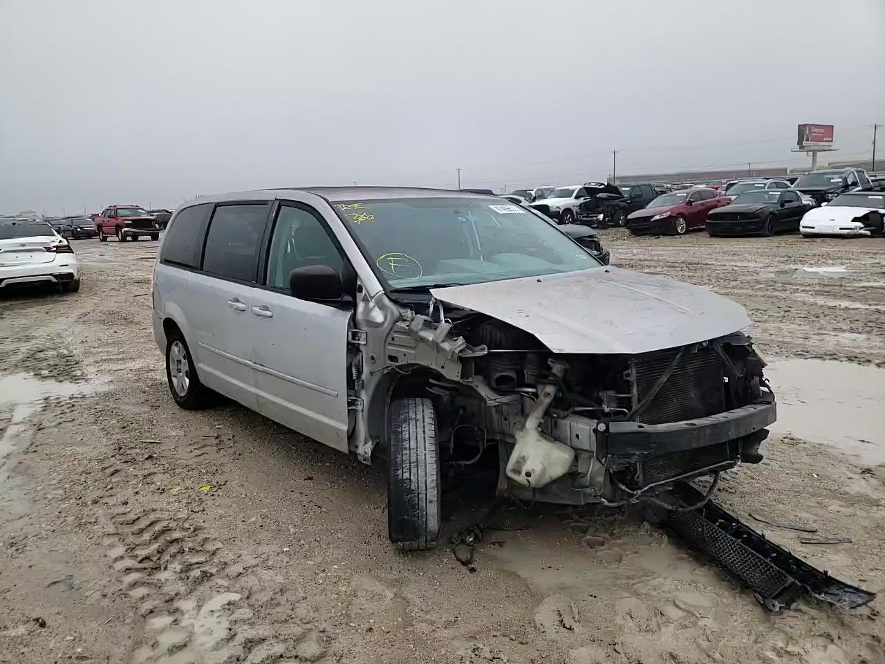 2010 DODGE GRAND CARA 2D4RN4DE3AR426085