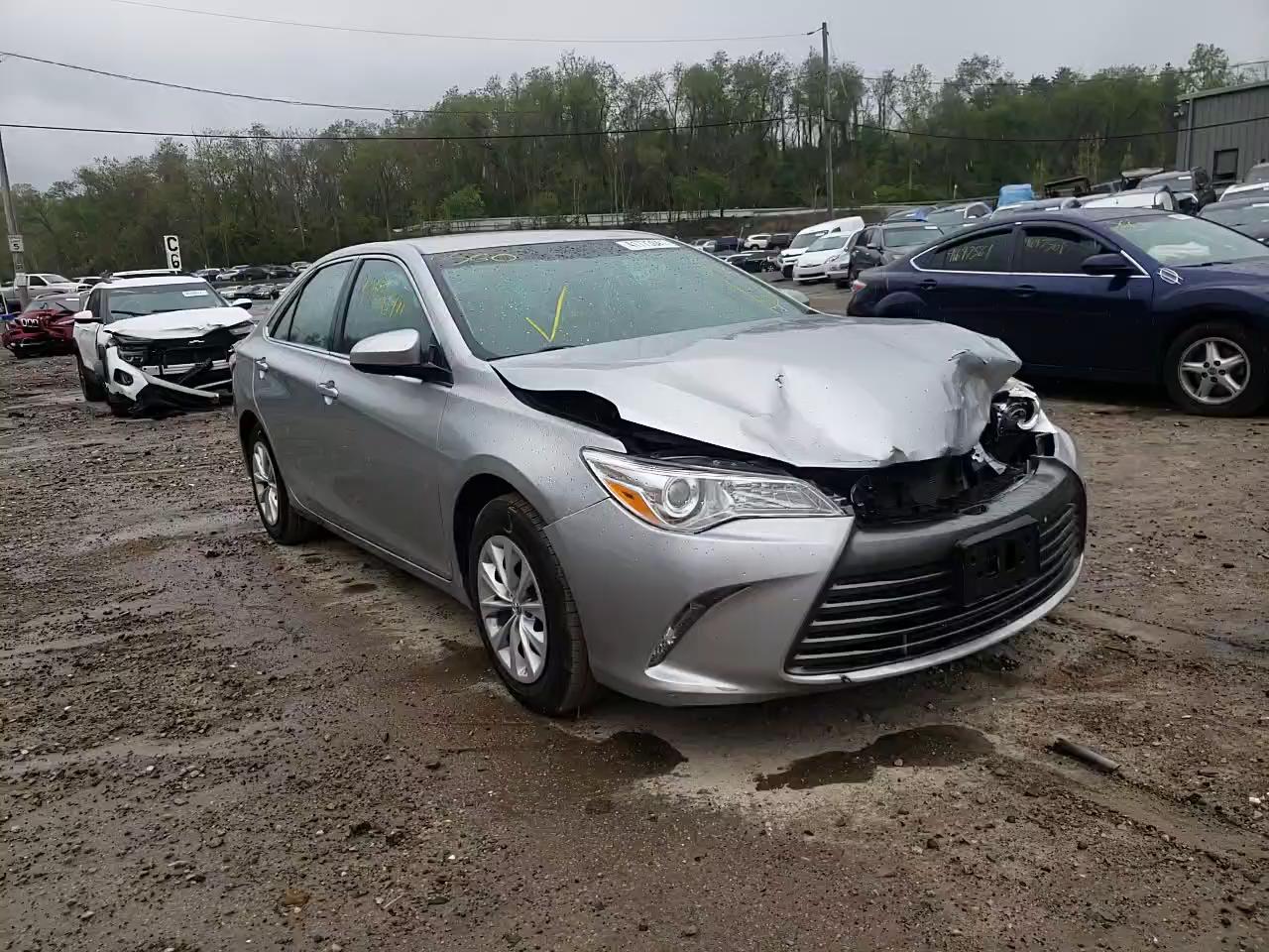 2015 TOYOTA CAMRY LE 4T4BF1FK2FR513288