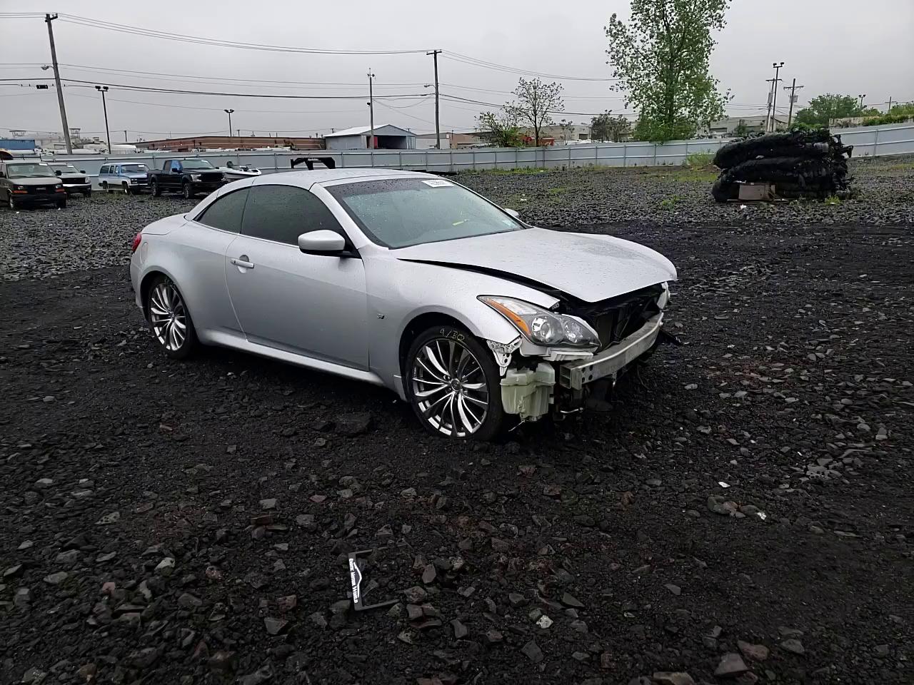 2014 INFINITI Q60 BASE JN1CV6FE3EM901967