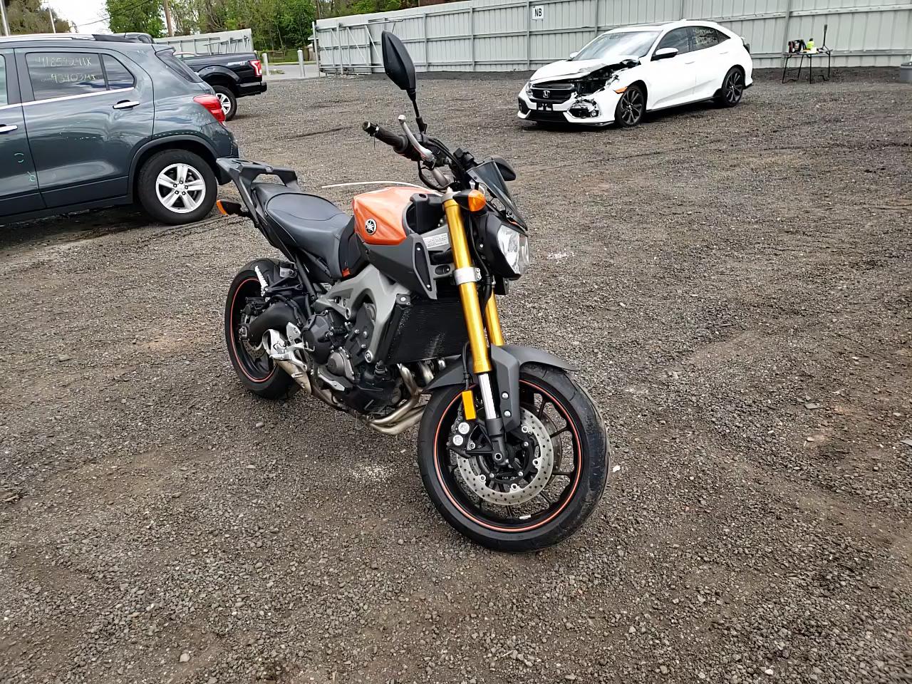 2014 YAMAHA FZ09 JYARN33E5EA001840