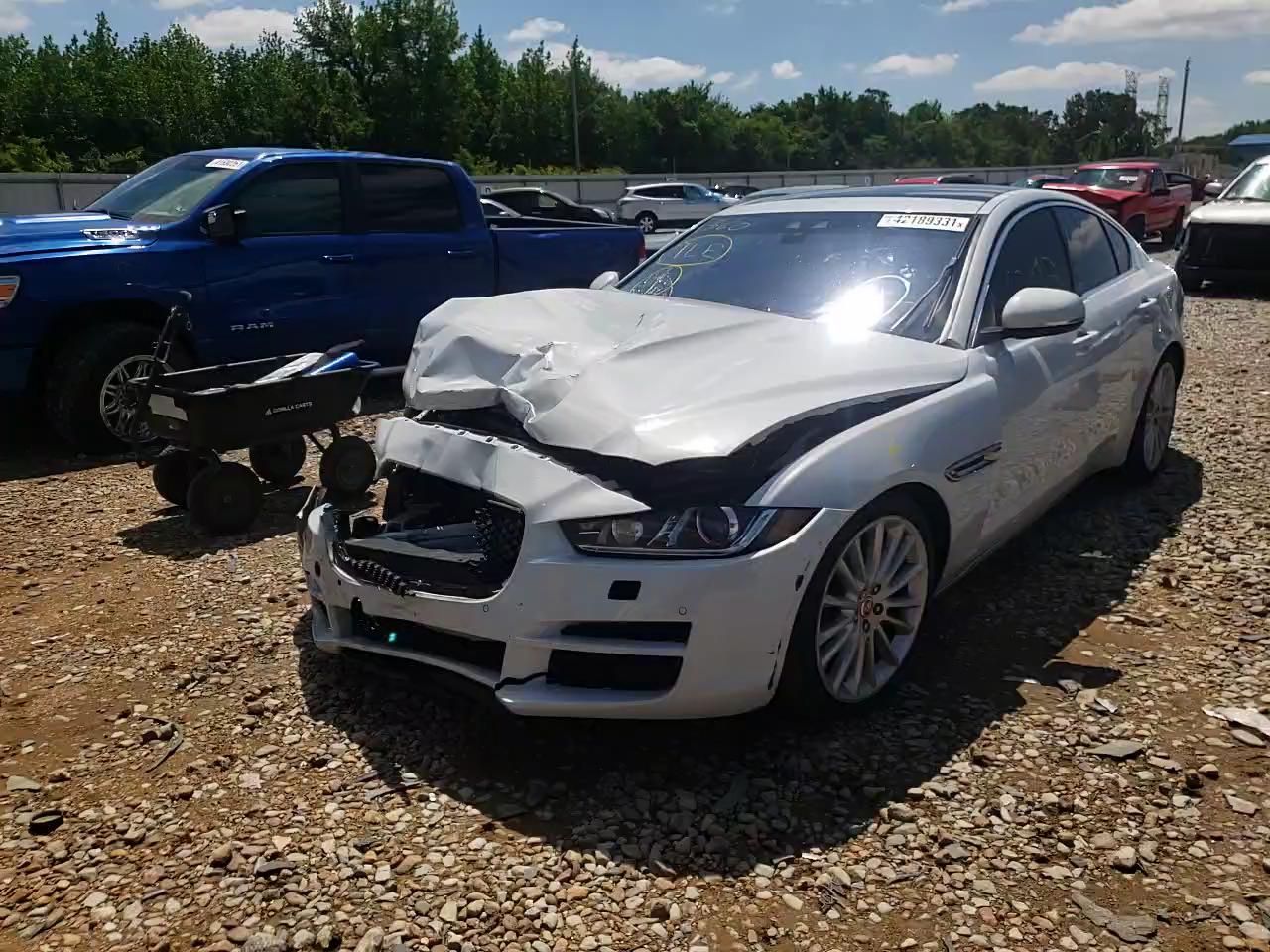 2017 JAGUAR XE FIRST E SAJAH4BV8HA953351