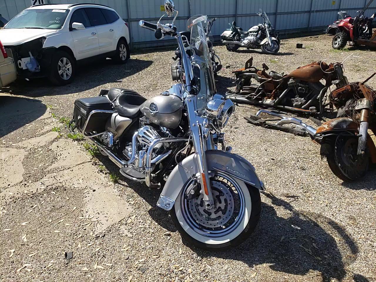 2009 HARLEY-DAVIDSON FLHRC 1HD1FR4129Y605306