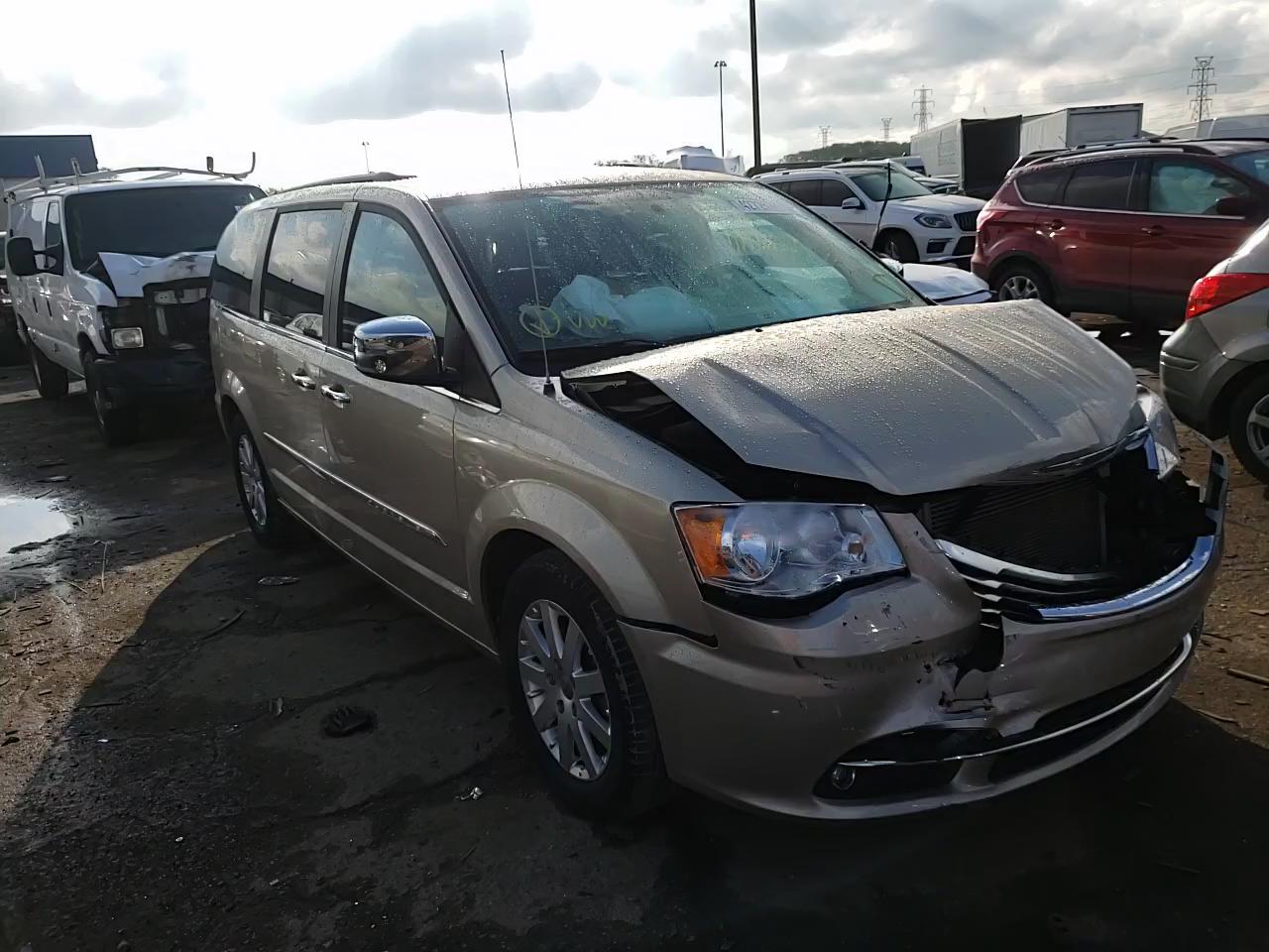 2012 CHRYSLER TOWN & COU 2C4RC1CG8CR413906
