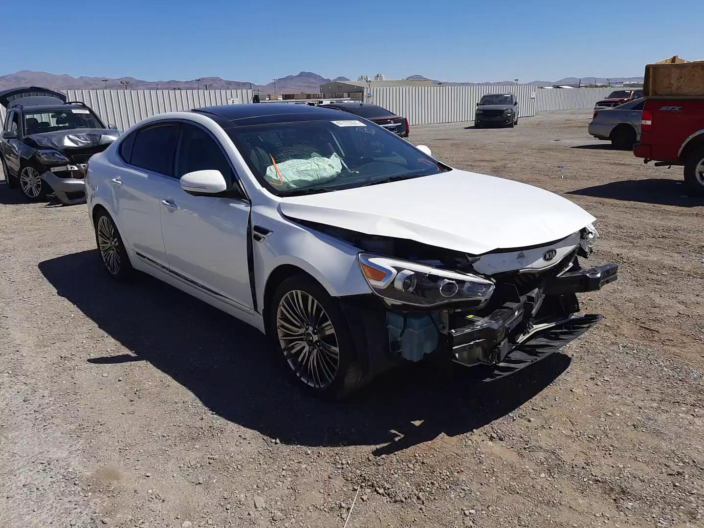 2016 KIA CADENZA LU KNALN4D75G5201223