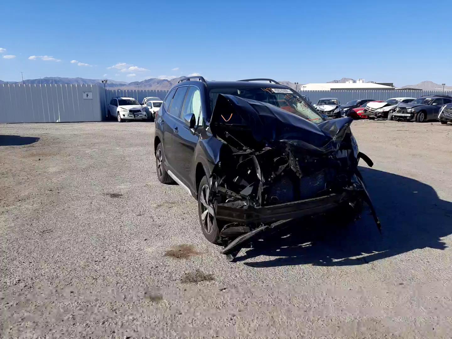 2020 SUBARU FORESTER T JF2SKAXC2LH411044
