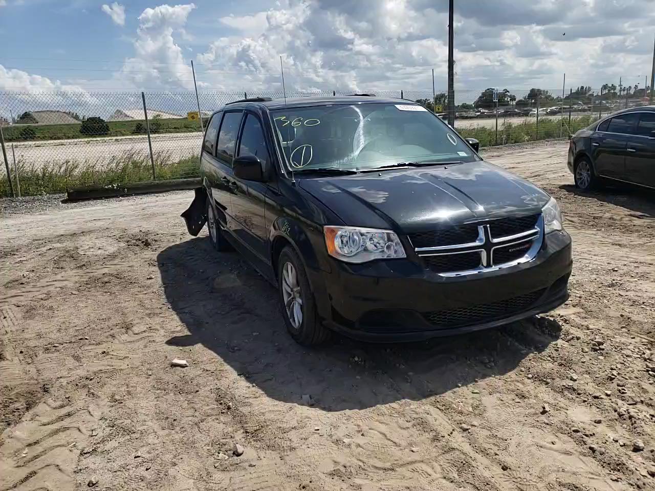 2015 DODGE GRAND CARA 2C4RDGCGXFR566856