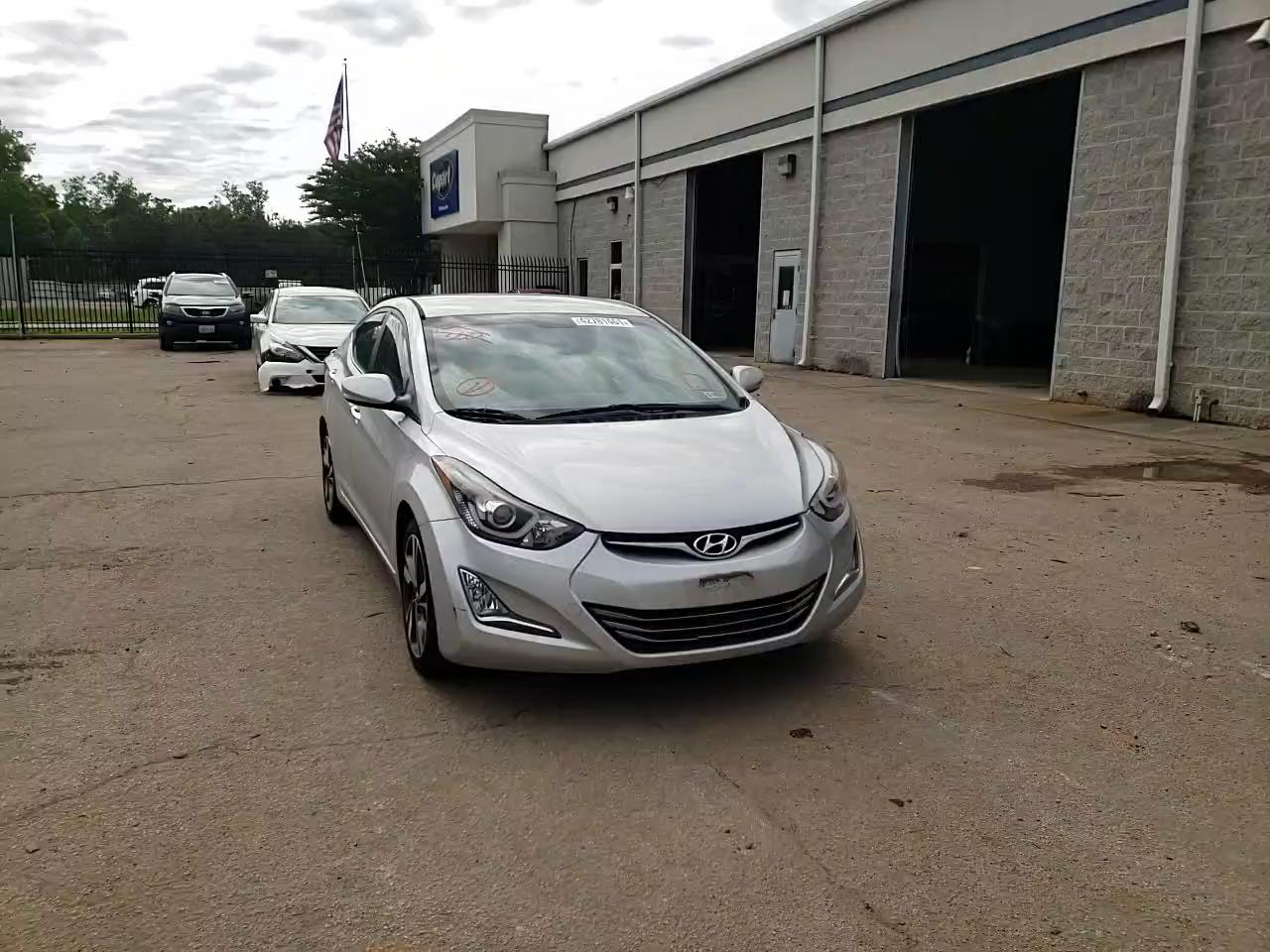 2014 HYUNDAI ELANTRA SE KMHDH4AE2EU138419