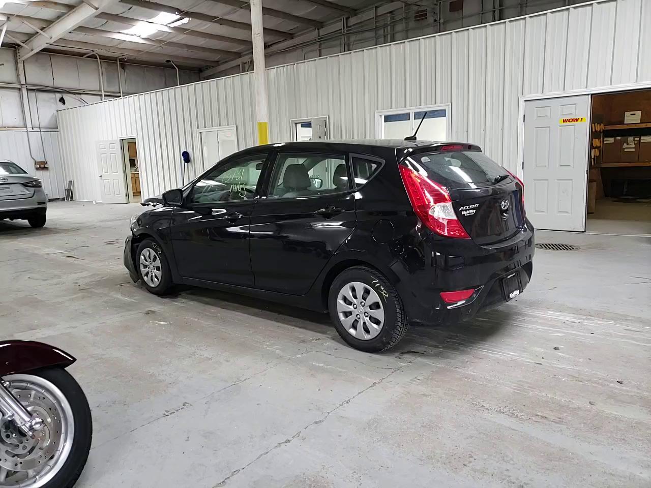 2017 HYUNDAI ACCENT SE KMHCT5AEXHU325394