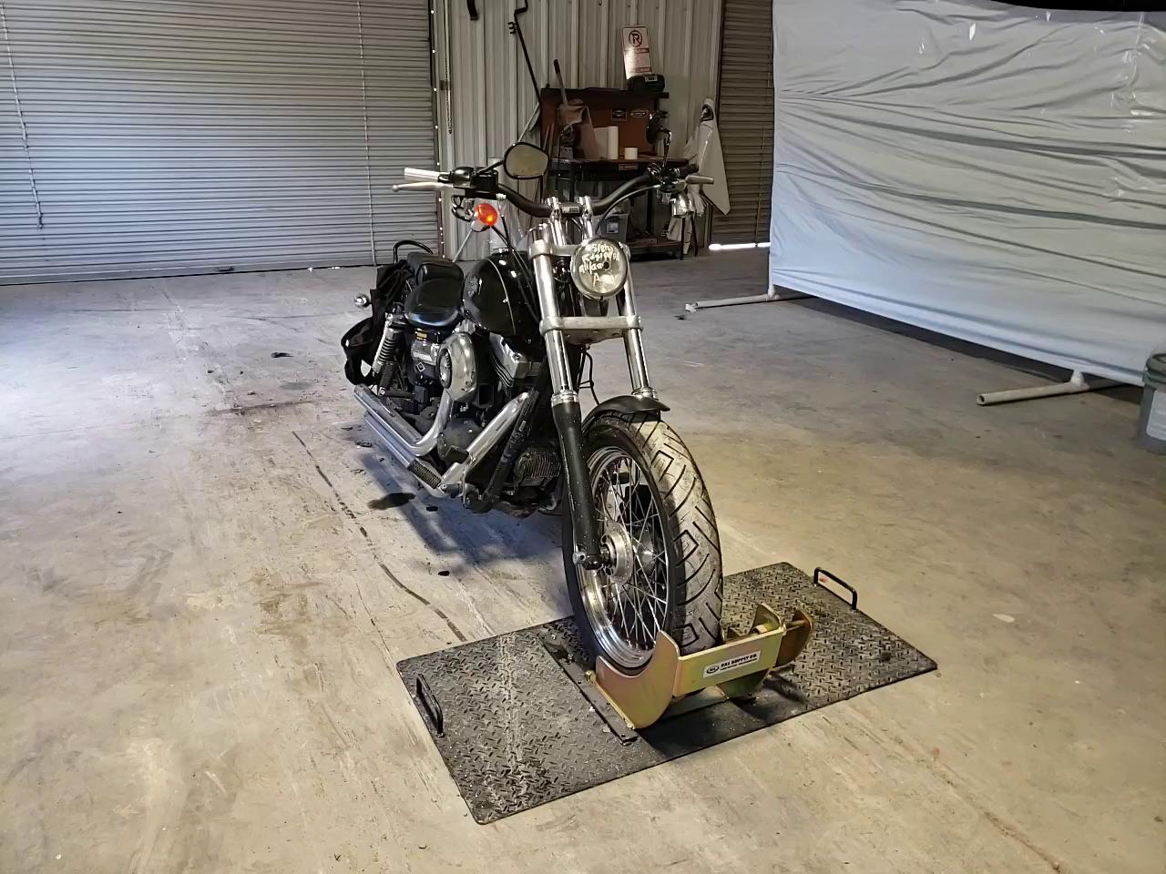 2015 HARLEY-DAVIDSON FXDWG DYNA 1HD1GPM1XFC320234