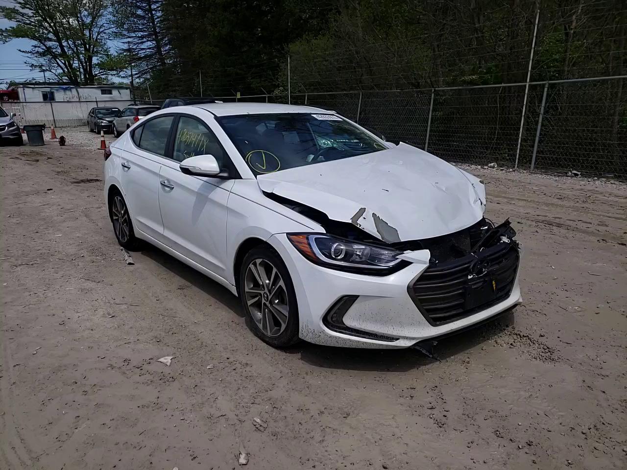 2017 HYUNDAI ELANTRA 5NPD84LF1HH035386