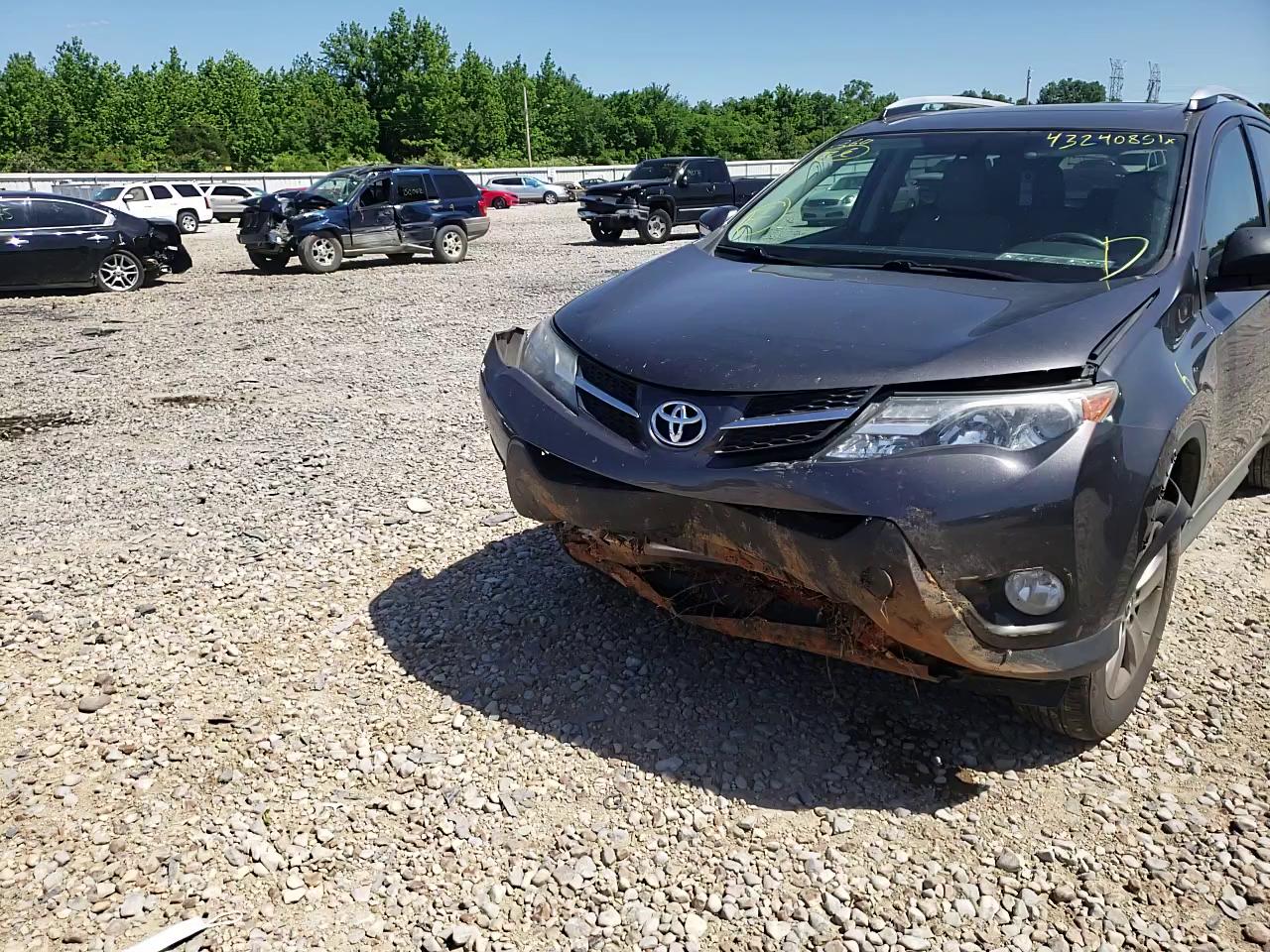 2015 TOYOTA RAV4 XLE 2T3WFREV6FW163242