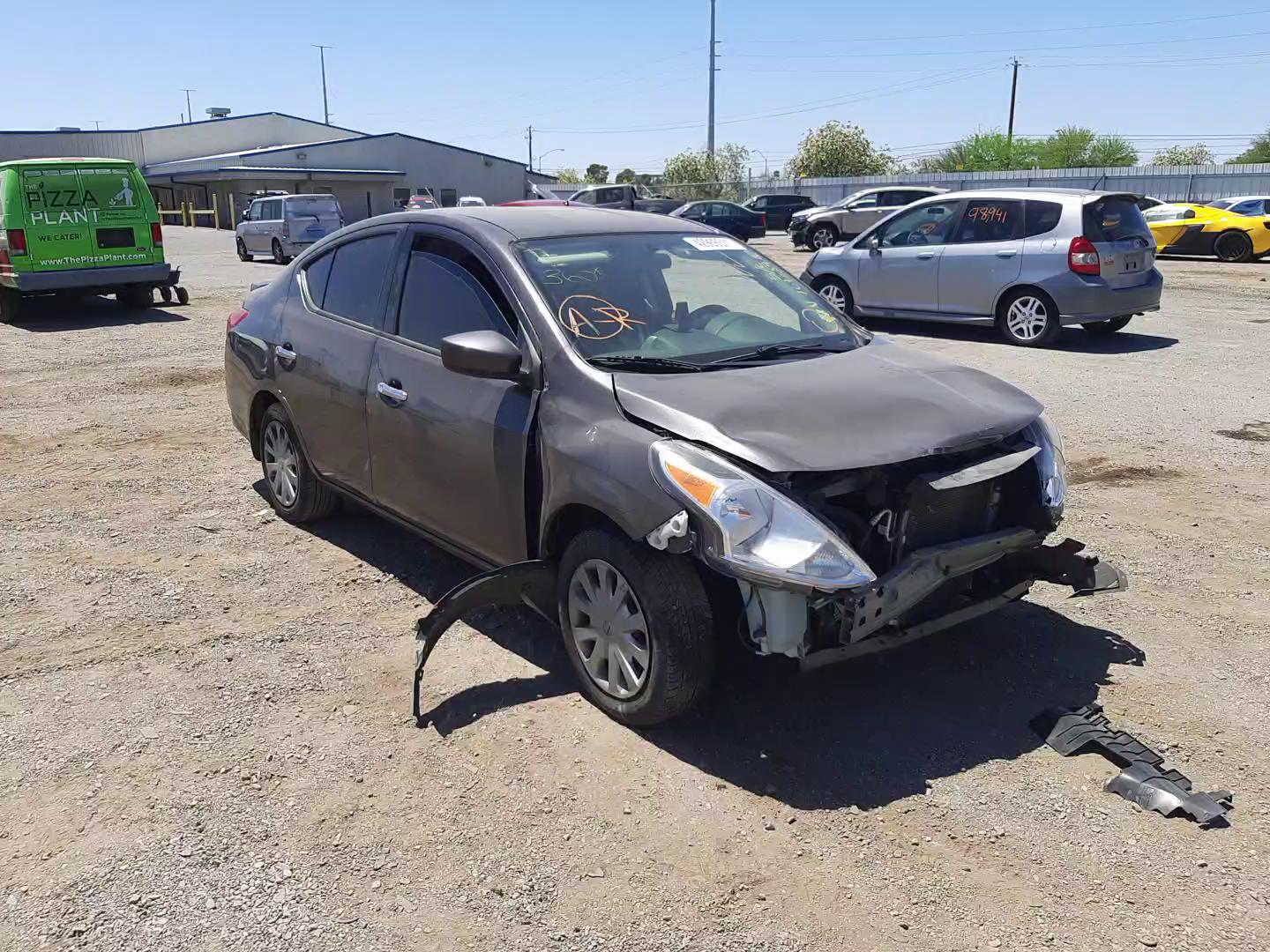 2015 NISSAN VERSA S 3N1CN7AP4FL822737
