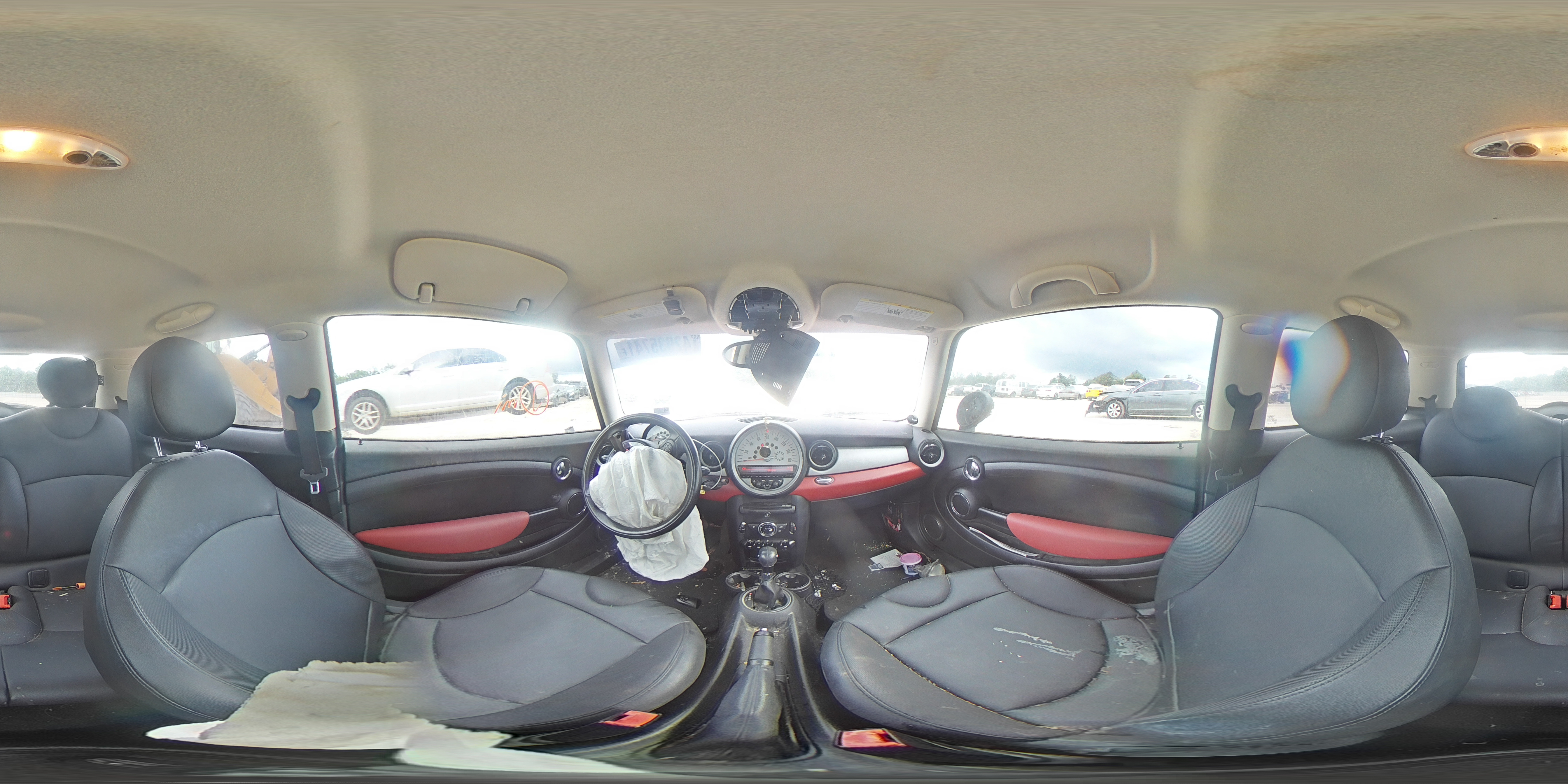 2011 MINI COOPER WMWSU3C57BTX95746