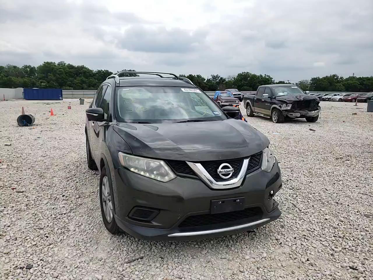2014 NISSAN ROGUE S 5N1AT2MT5EC823018