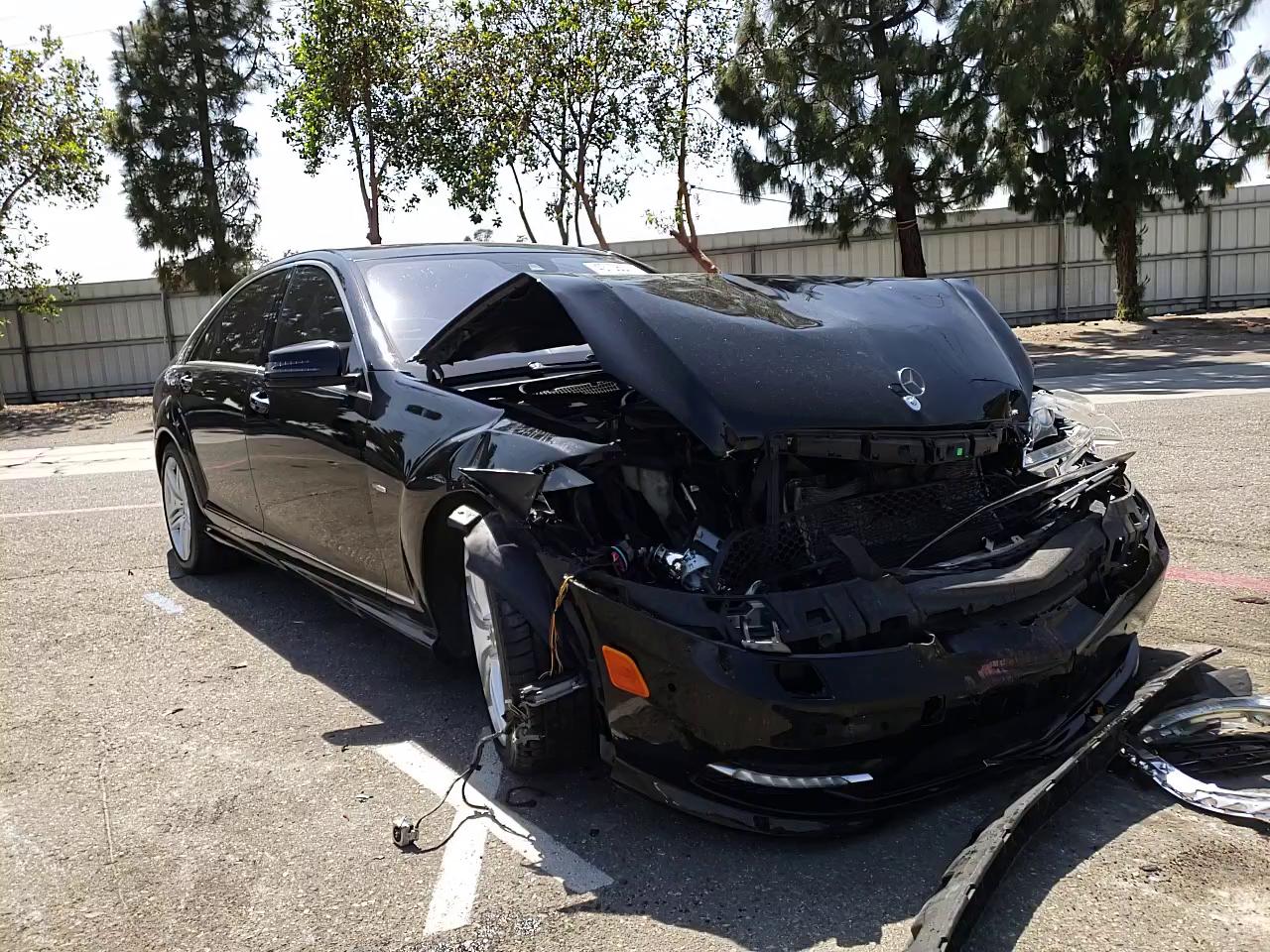 2012 MERCEDES-BENZ S 550 WDDNG7DB3CA424265