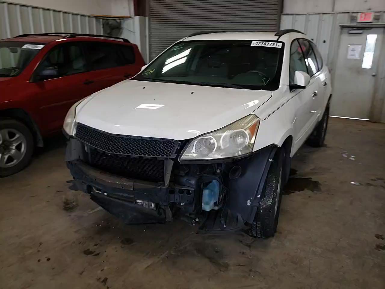 2011 CHEVROLET TRAVERSE L 1GNKRGED8BJ202978