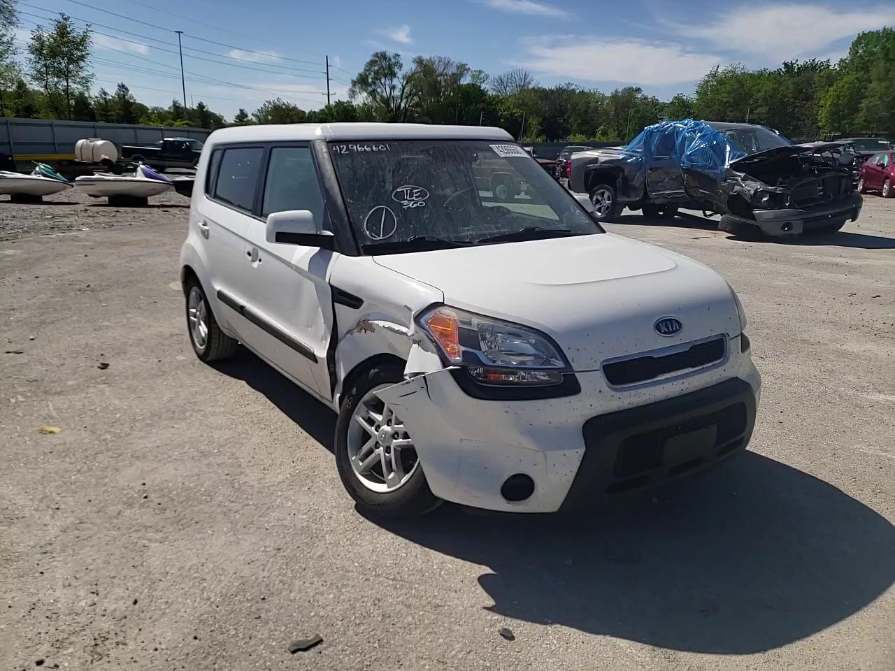 2011 KIA SOUL KNDJT2A20B7262215