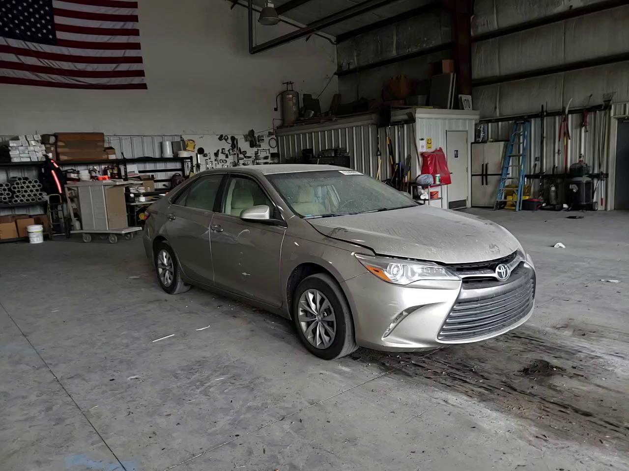 2017 TOYOTA CAMRY LE/X 4T1BF1FK9HU287022