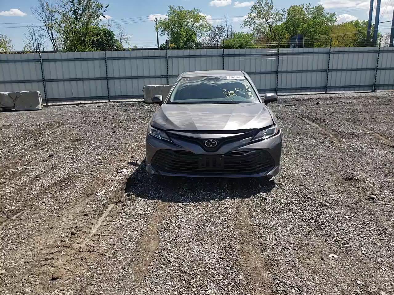2019 TOYOTA CAMRY L 4T1B11HK5KU825797