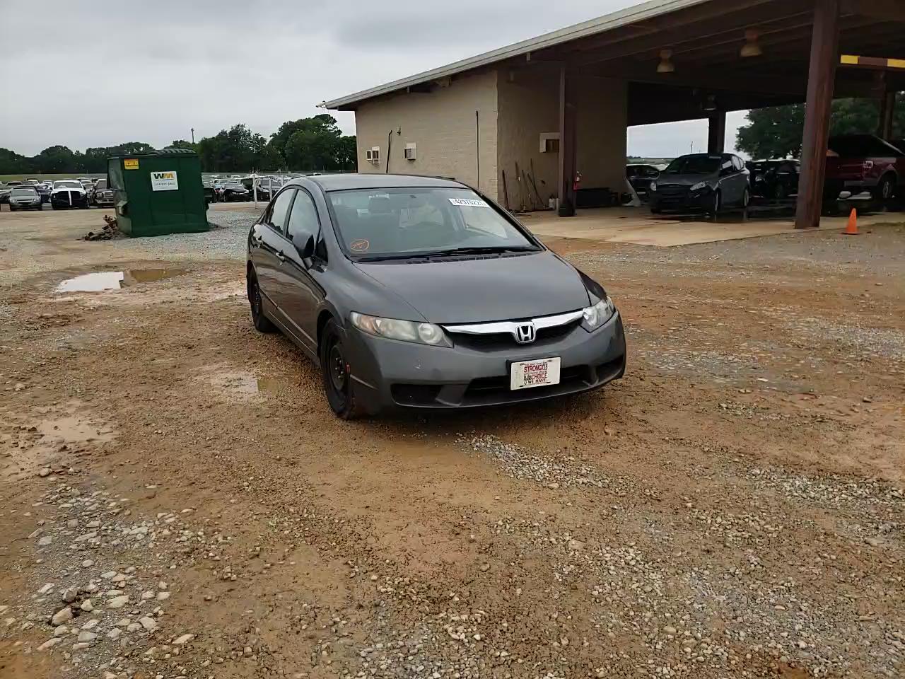 2011 HONDA CIVIC LX 19XFA1F51BE045569