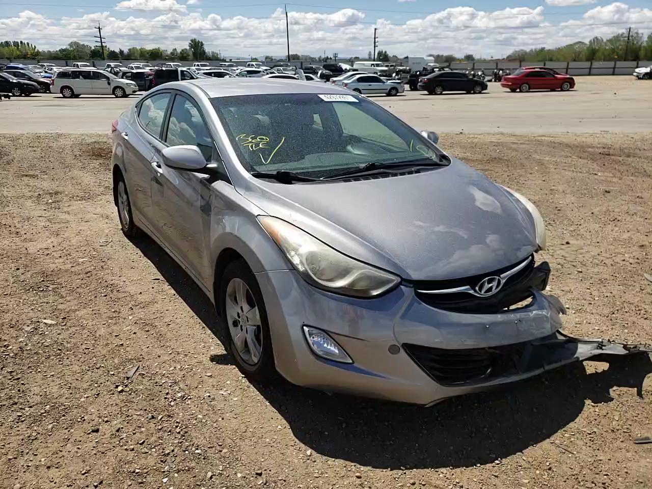 2013 HYUNDAI ELANTRA GL KMHDH4AE9DU991558