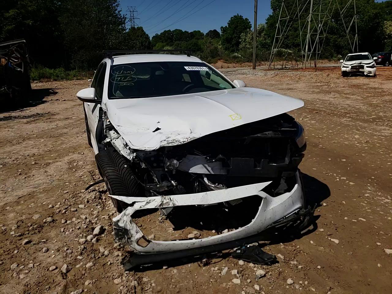 2018 BUICK REGAL TOUR W04GT8SX2J1115168