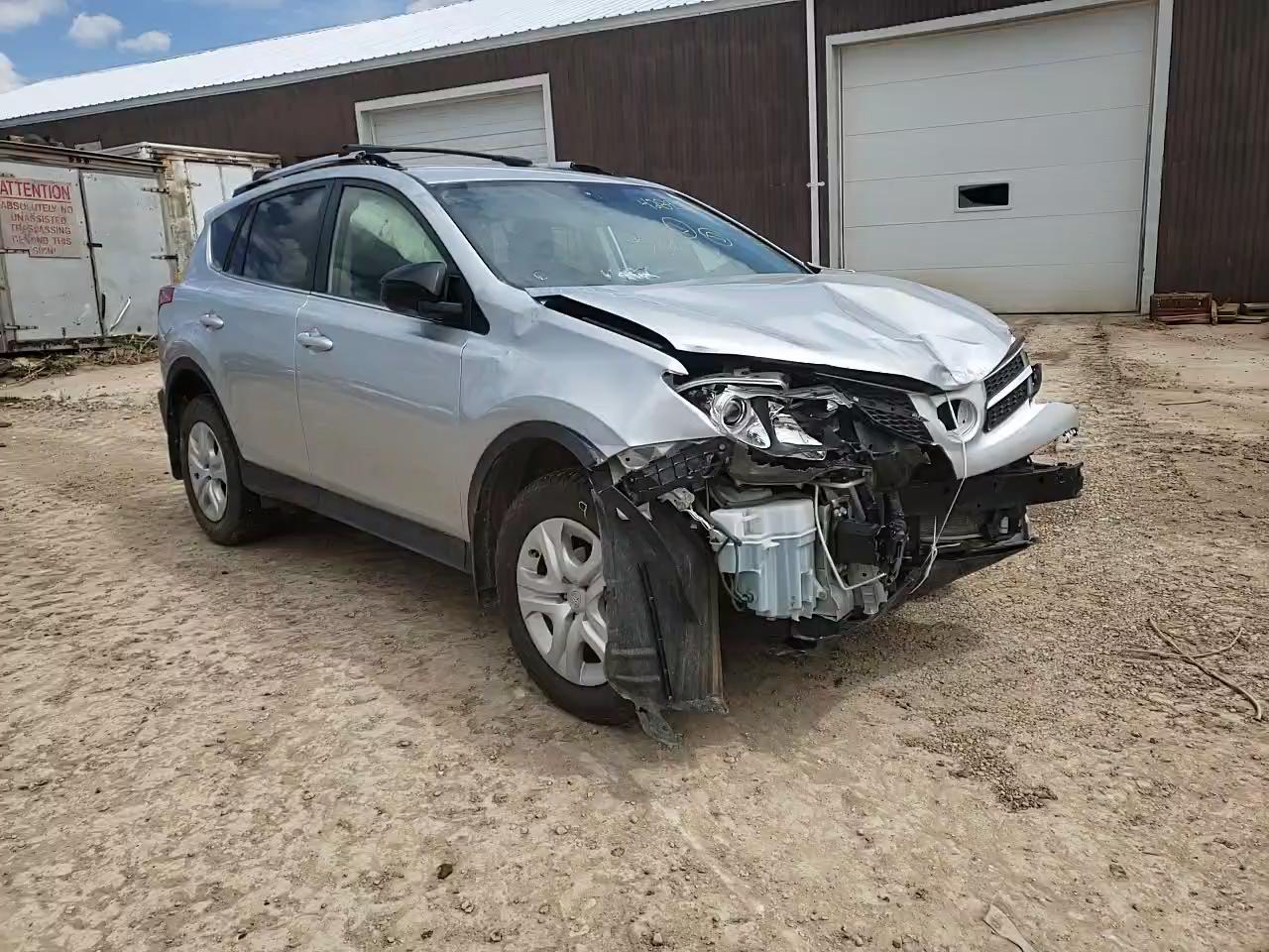 2014 TOYOTA RAV4 LE JTMBFREV8EJ004394