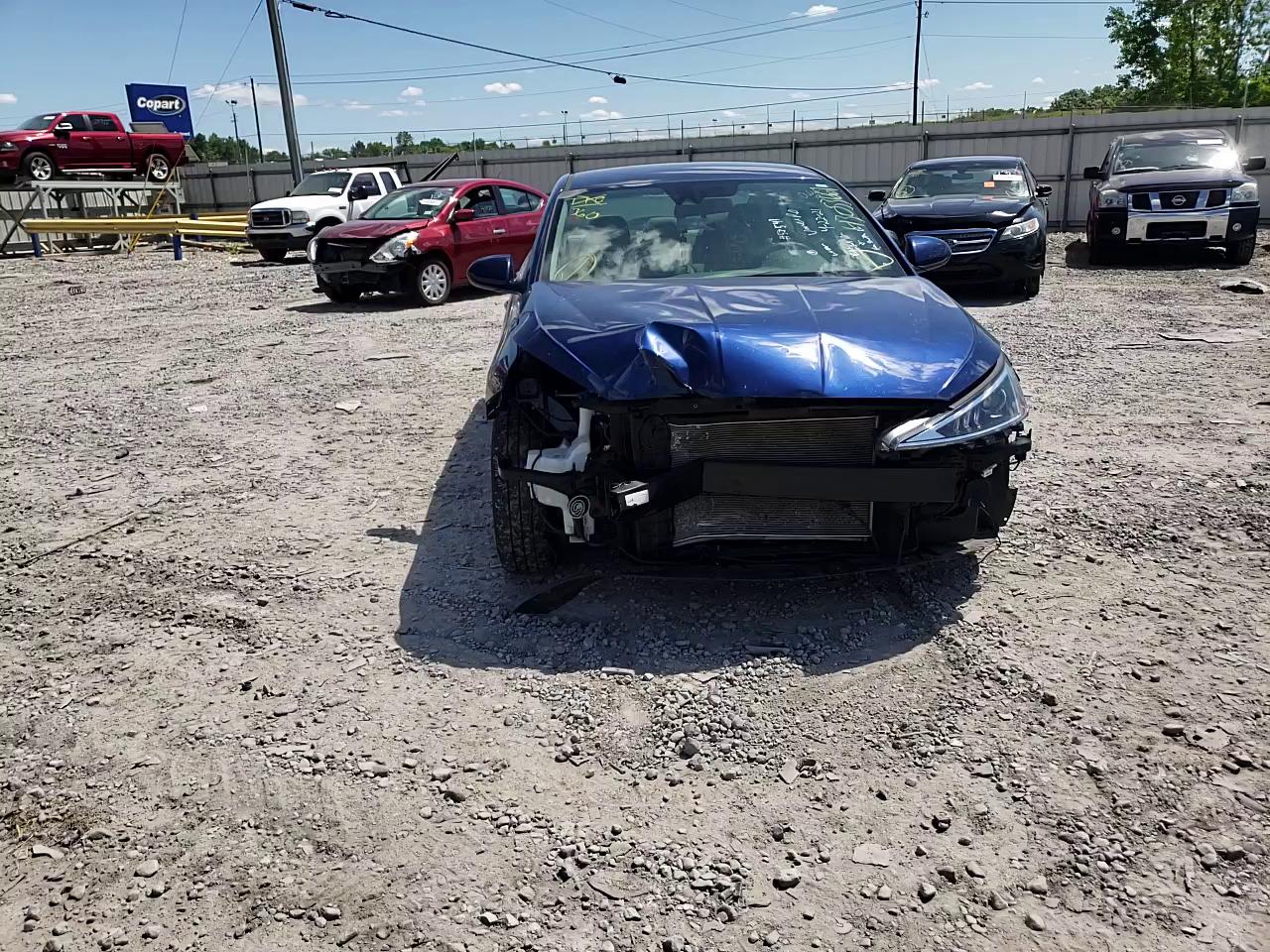 2020 HYUNDAI ELANTRA SE 5NPD74LF3LH599567